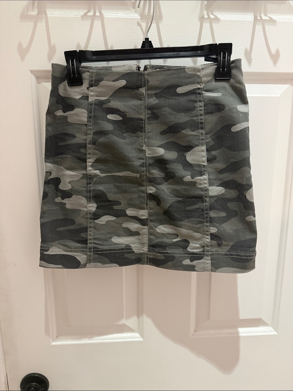 Jolt Camo Panel Mini Skirt - Olive & Gray